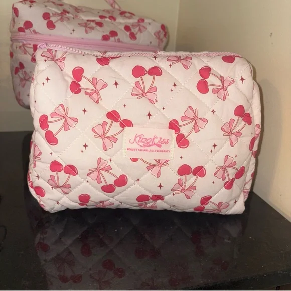 3 Piece Pink and White Cherry Makeup Travel Toiletry Organizer Set NWOT - Picture 4 of 6